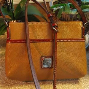 Dooney & Bourke crossbody purse, tan
